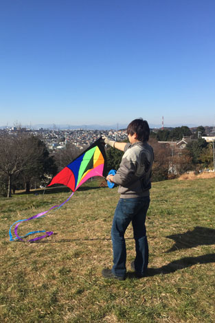 凧揚げ　広場
